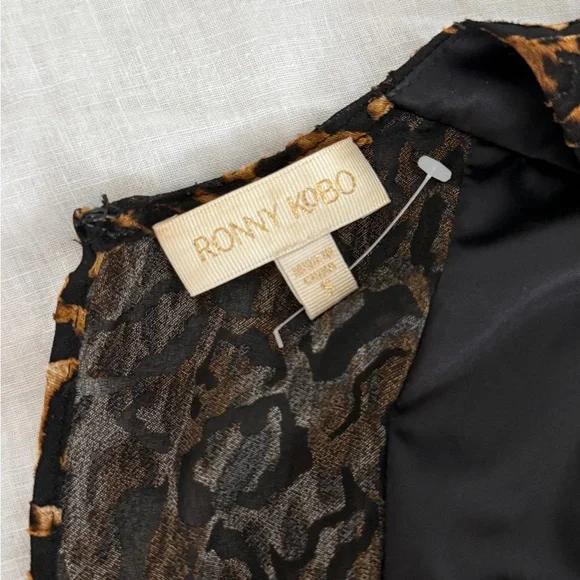 Ronny Kobo Leopard Print Puff Sleeve Dress - Picture 2 of 5